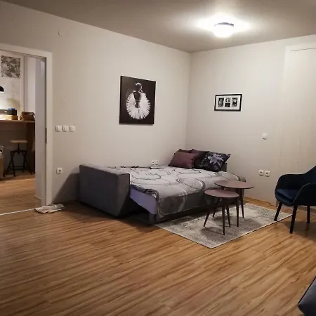 Nobl Plac Apartment